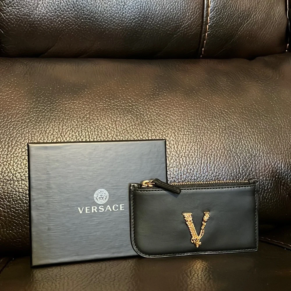 Versace unisex zip up keychain Virtus logo leather card holder wallet NWB - Picture 3 of 8